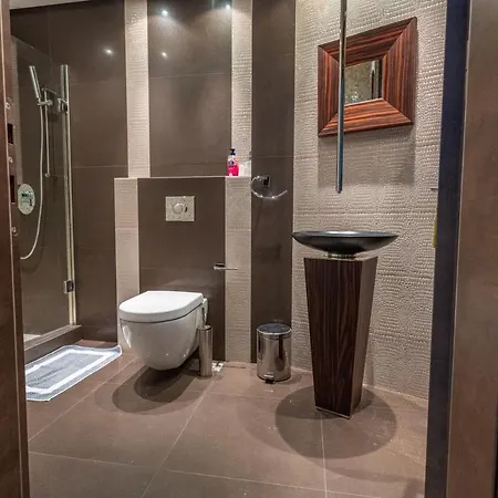 Sapphire Luxury