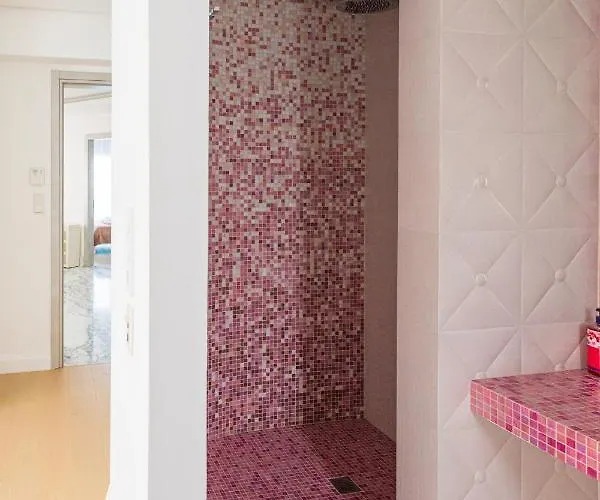 Sapphire Luxury Nea Iraklitsa