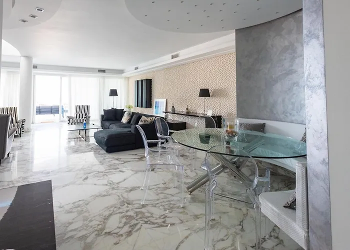 Sapphire Luxury Villa *